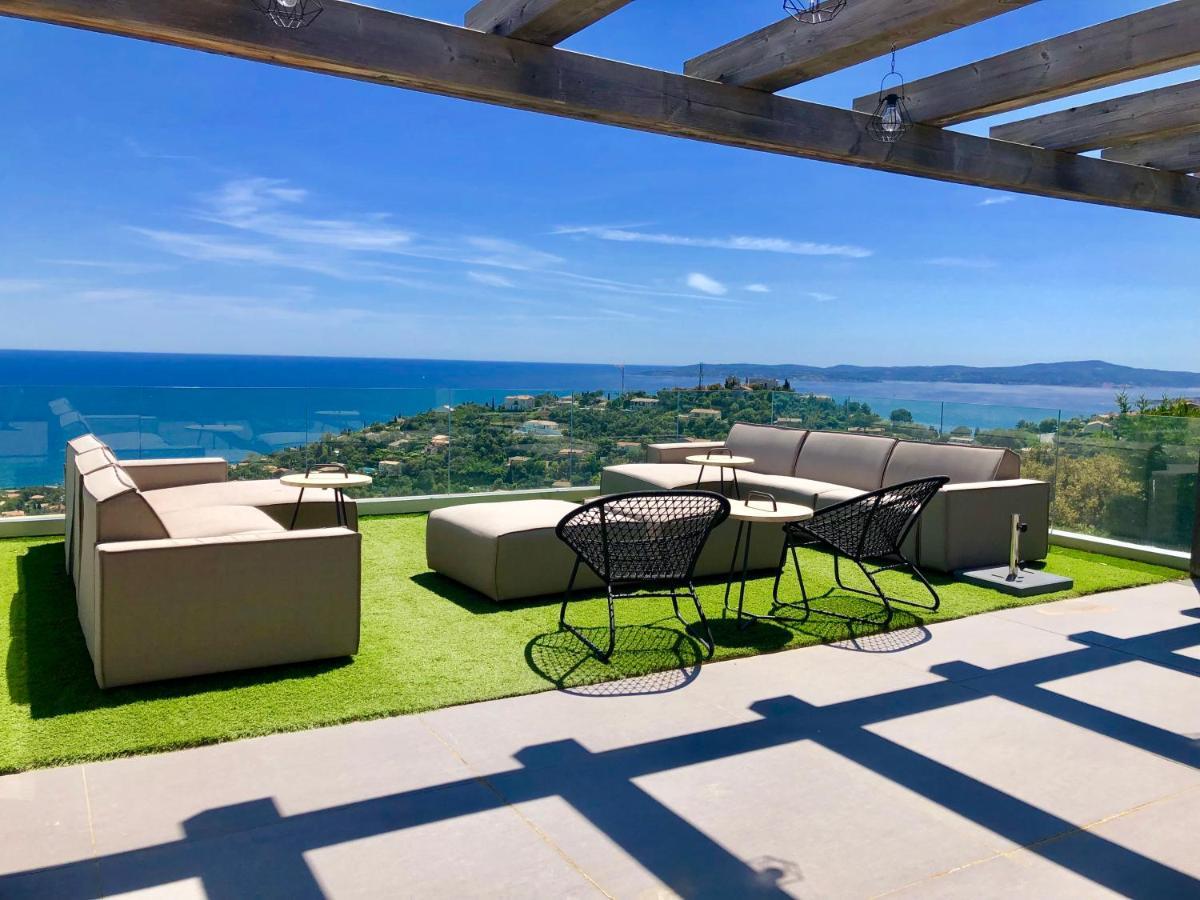 הוילה לס איסאמברה Vue Panoramique Sur La Baie De St Tropez מראה חיצוני תמונה